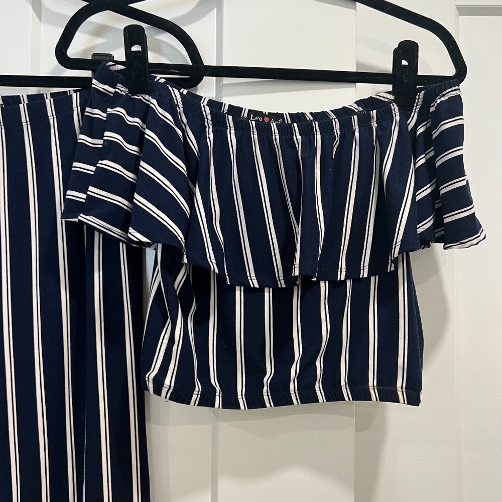 Matching Set - Flare pants and off the shoulder top